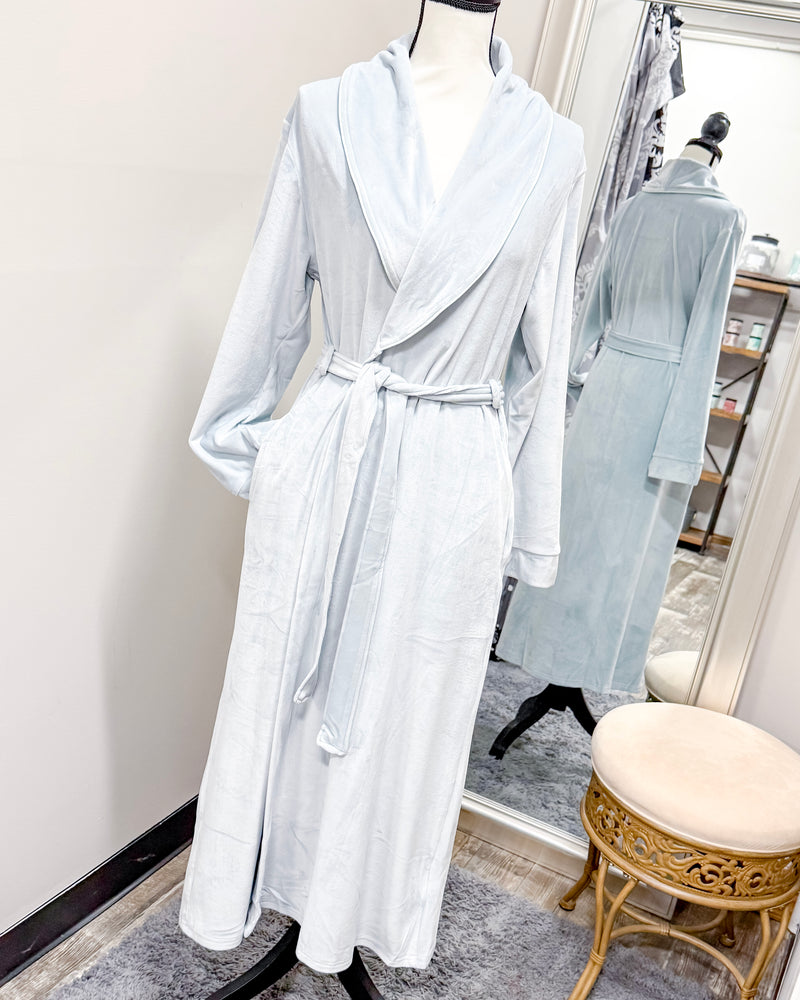 Classic Harbin Robe - Ice