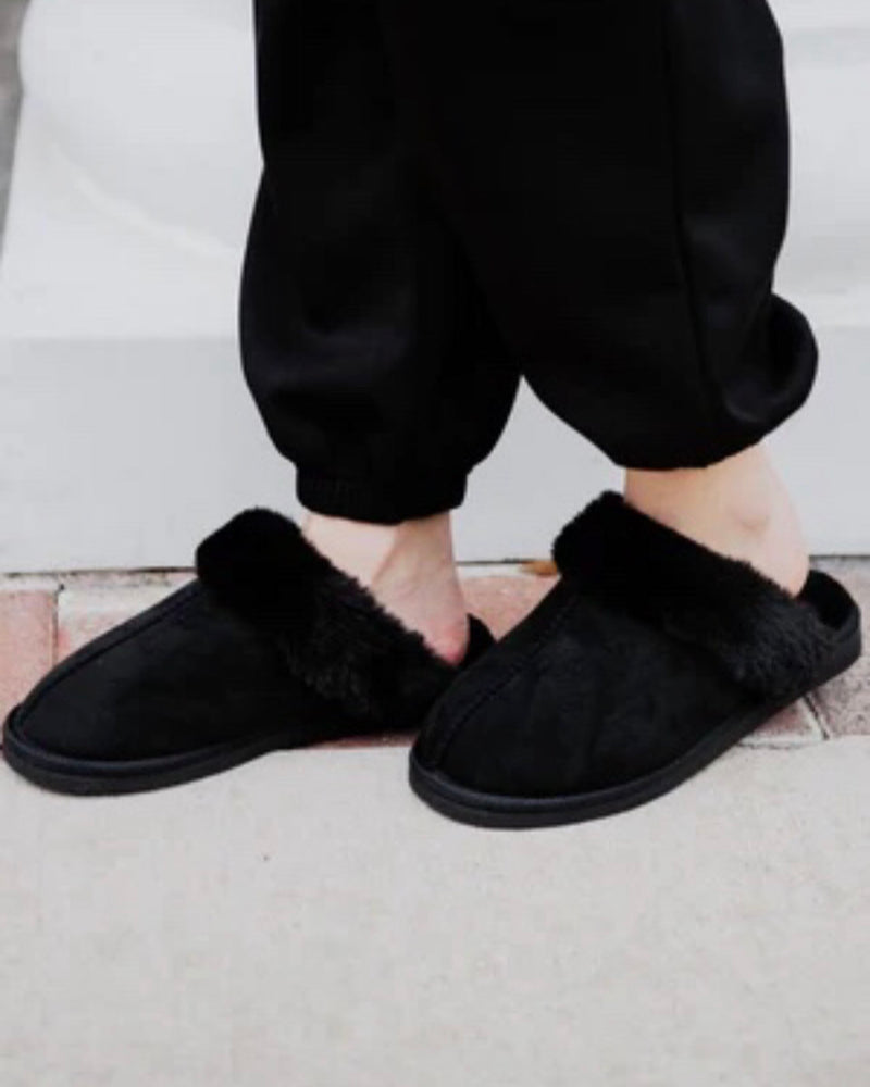 Faux Fur Slippers - Black