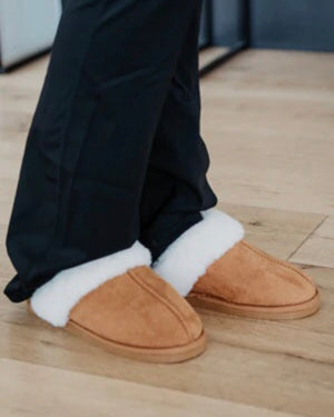 Faux Fur Slippers - Chestnut