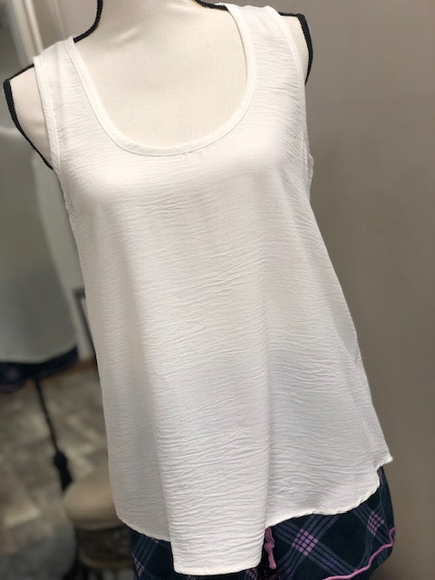 Airflow Scoop Neck Tank - White